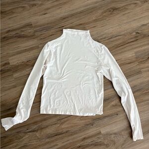 Skims seamless top